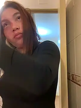 WhiteWomen online show from September 2025 12:00:02 AM