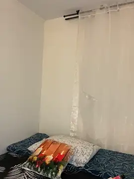 WhiteWomen online show from December 2025 01:06:02 AM