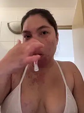 WhiteWomen online show from November 2025 07:47:01 PM