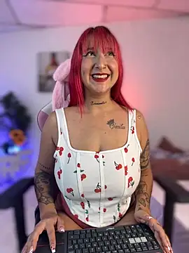 ashlyrey-1 online show from September 2025 11:00:02 PM