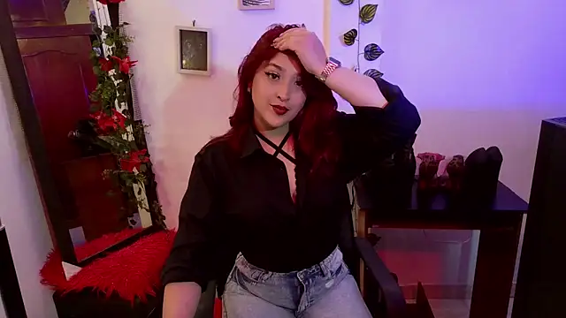 sapphire lilac online show from December 2025 11:28:02 PM