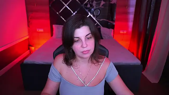 Snapshot of MirandaWong chatting on September 2025 05:47:02 AM MirandaWong online show from September 2025 05:47:02 AM