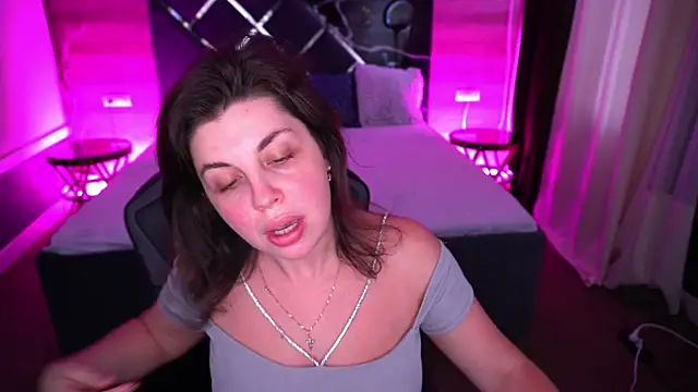 MirandaWong online show from October 2025 05:53:01 AM