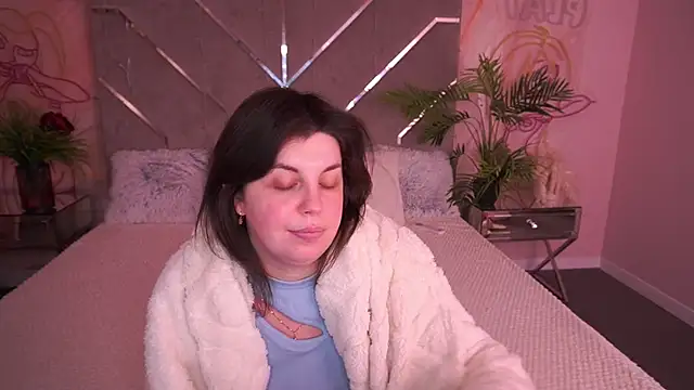 Snapshot of MirandaWong chatting on February 2026 06:22:01 AM MirandaWong online show from February 2026 06:22:01 AM