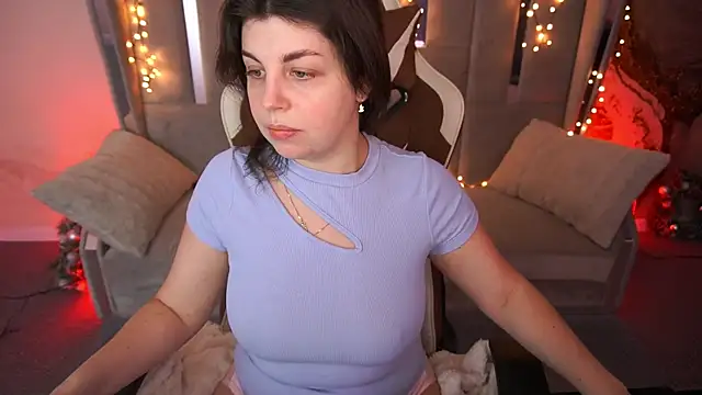 Snapshot of MirandaWong chatting on February 2026 06:35:02 AM MirandaWong online show from February 2026 06:35:02 AM