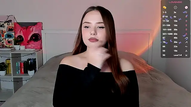Snapshot of LittleKiitten chatting on October 2025 02:18:02 PM LittleKiitten online show from October 2025 02:18:02 PM
