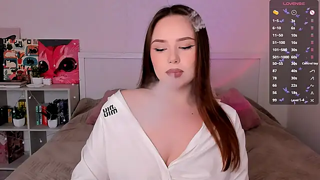 LittleKiitten online show from March 2026 12:40:01 PM