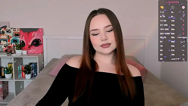 LittleKiitten online show from April 2026 01:29:02 PM