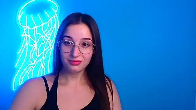 Snapshot of Jessie_Kisss chatting on February 2025 03:45:02 PM Jessie Kisss online show from February 2025 03:45:02 PM