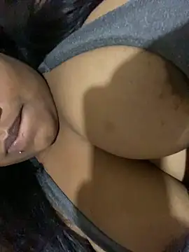 Snapshot of vic_pretynhaa chatting on January 2025 02:20:02 AM vic pretynhaa online show from January 2025 02:20:02 AM