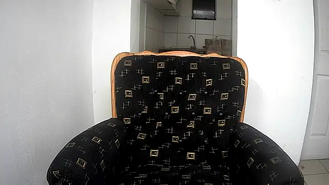 GoldenPussyXOXO online show from May 2026 01:30:02 AM