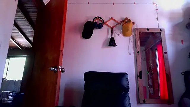 calioppe01 online show from May 2026 03:29:02 PM
