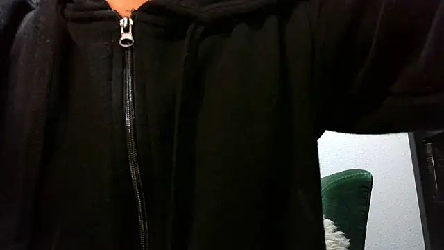 Snapshot of calioppe01 chatting on February 2026 10:33:02 AM calioppe01 online show from February 2026 10:33:02 AM