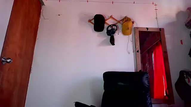 calioppe01 online show from May 2026 01:42:02 PM