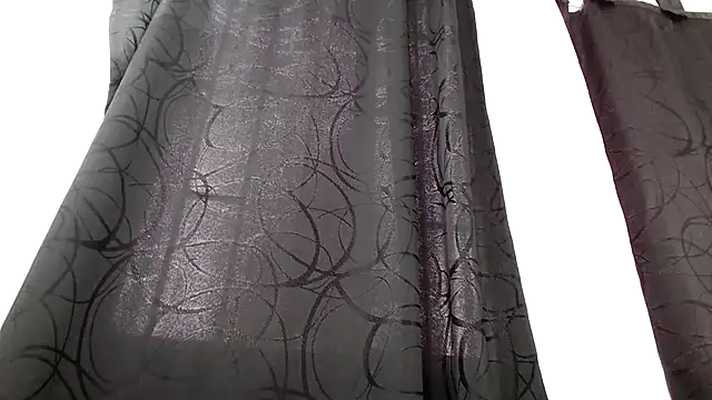 Kitten Hot  online show from November 2025 09:15:01 PM