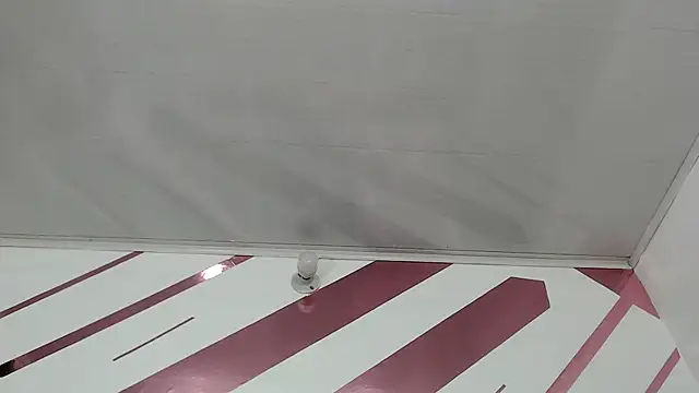 Kitten Hot  online show from February 2026 03:06:01 AM