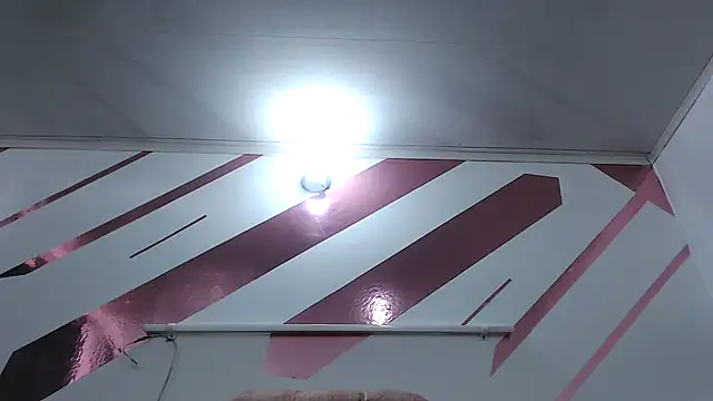 Kitten Hot  online show from November 2025 03:45:01 PM