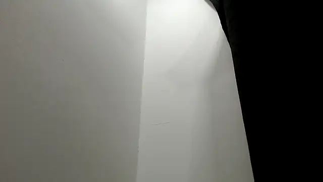 Kitten Hot  online show from December 2025 11:09:02 AM