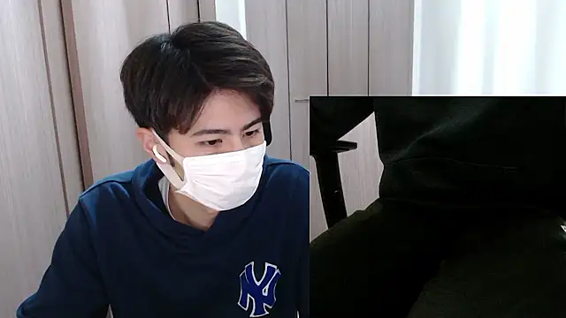 Snapshot of ryota_kkk chatting on December 2025 10:31:02 AM ryota kkk online show from December 2025 10:31:02 AM