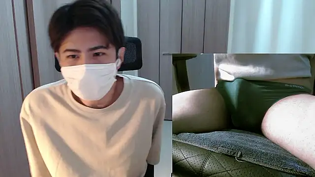 Snapshot of ryota_kkk chatting on April 2026 12:20:01 PM ryota kkk online show from April 2026 12:20:01 PM