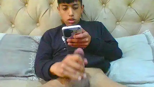 danuel23 online show from December 2025 04:32:02 PM