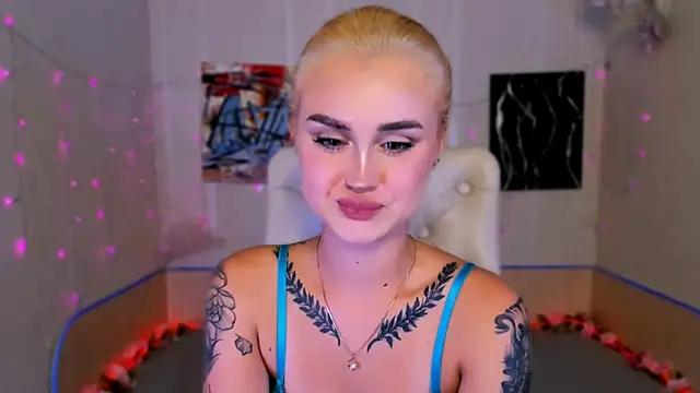  Ravenaa online show from October 2025 03:59:02 PM