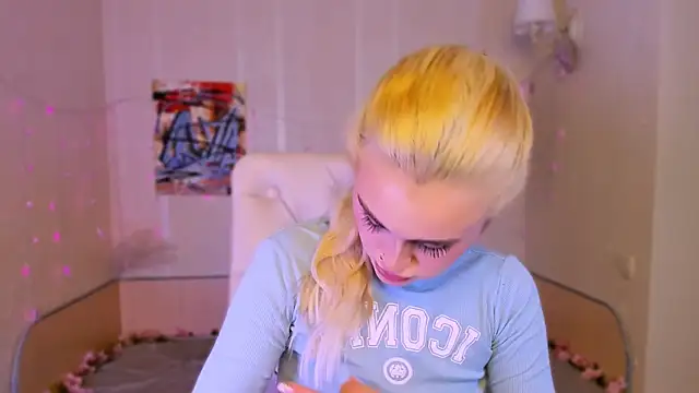  Ravenaa online show from November 2025 01:47:02 PM