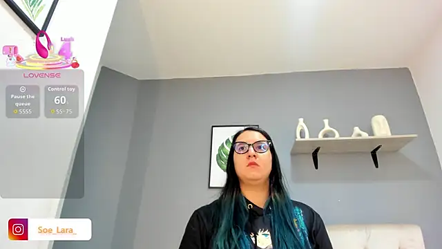 Snapshot of Soe_Lara chatting on December 2025 11:33:02 AM Soe Lara online show from December 2025 11:33:02 AM