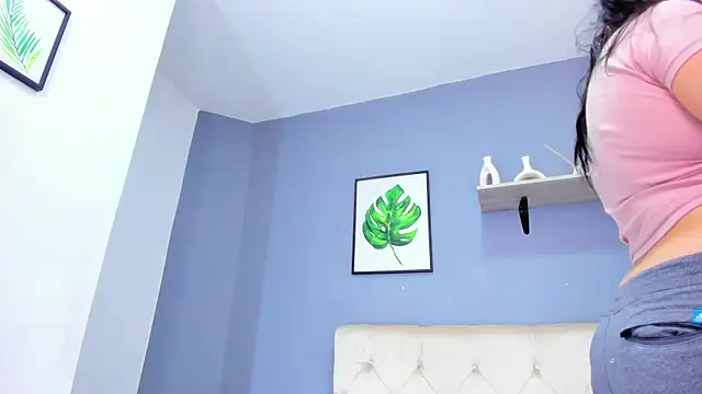 Snapshot of Soe_Lara chatting on September 2025 12:00:02 PM Soe Lara online show from September 2025 12:00:02 PM