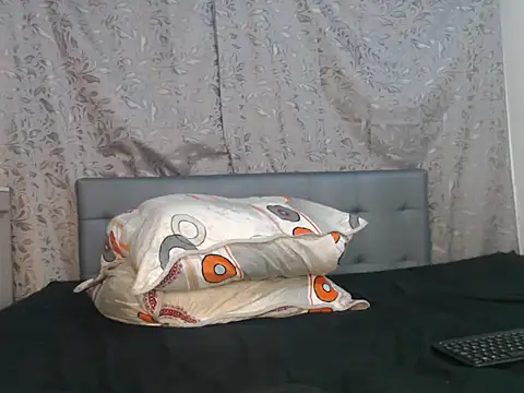 Soe Lara online show from May 2026 01:47:01 PM