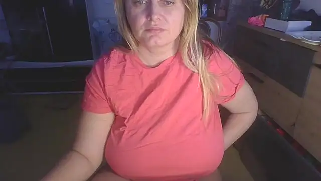 Meliss Official9 online show from February 2026 10:31:02 PM