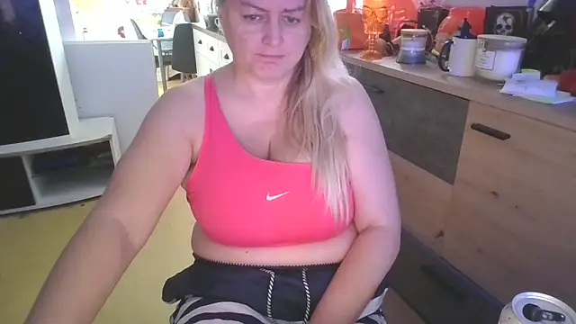 Meliss Official9 online show from November 2025 08:19:02 AM