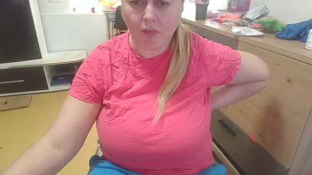 Meliss Official9 online show from February 2026 10:17:02 AM