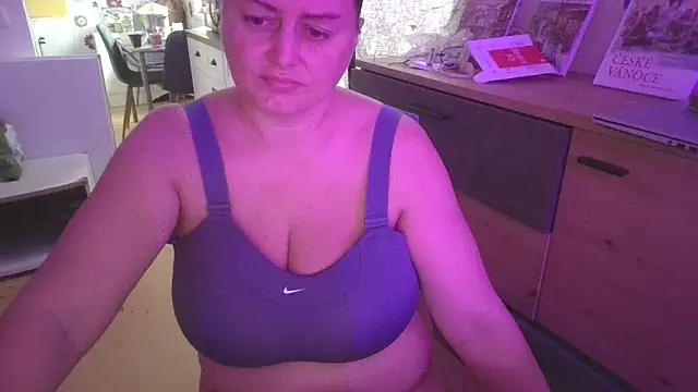 Meliss Official9 online show from November 2025 12:20:01 PM