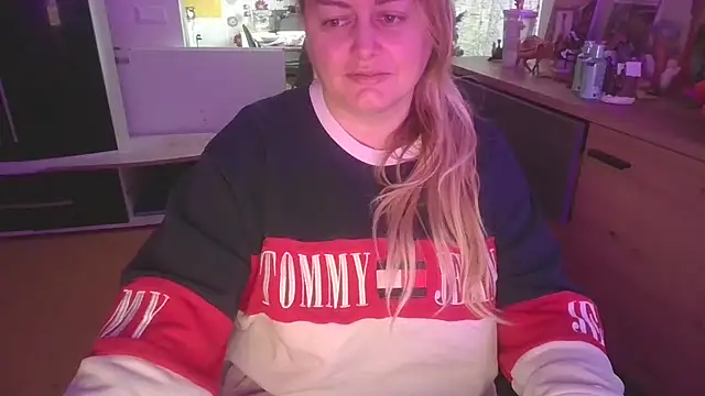 Meliss Official9 online show from December 2025 09:20:01 AM