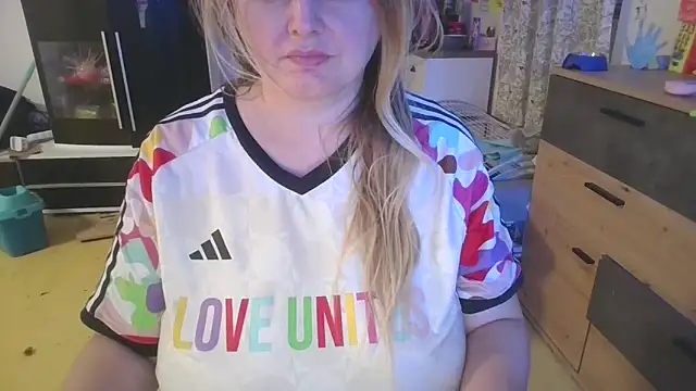 Meliss Official9 online show from March 2026 05:47:01 PM