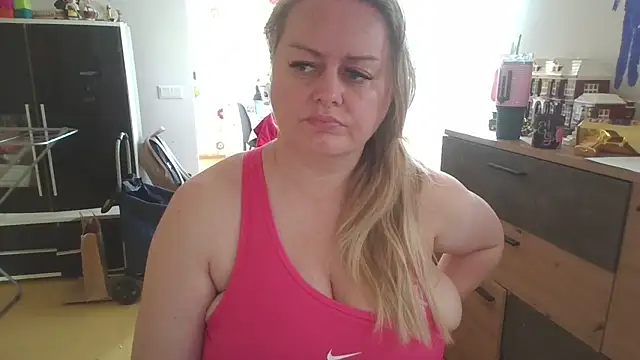 Snapshot of Meliss_Official9 chatting on June 2026 05:13:01 AM Meliss Official9 online show from June 2026 05:13:01 AM
