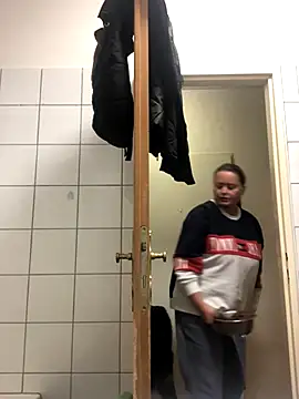 Meliss Official9 online show from October 2025 06:23:01 AM