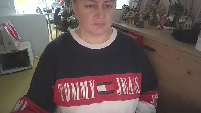 Meliss Official9 online show from December 2025 08:42:01 AM