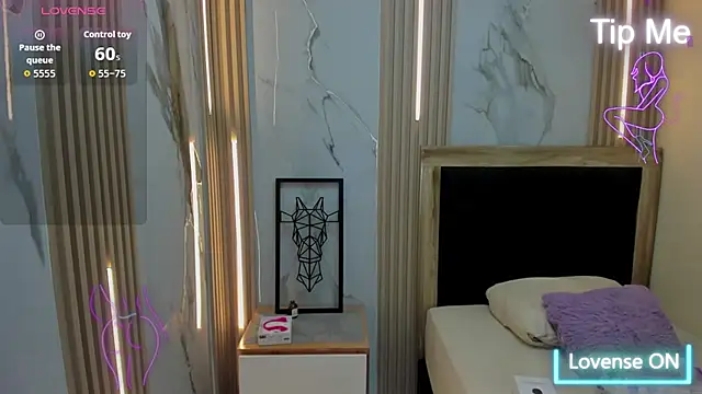 MAGNOLEROY online show from November 2025 12:53:02 PM