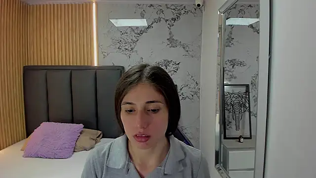 MAGNOLEROY online show from October 2025 12:39:02 PM