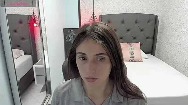 MAGNOLEROY online show from September 2025 12:23:02 PM