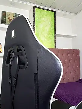 Snapshot of Catalehia_Milk chatting on January 2026 09:20:02 PM Catalehia Milk online show from January 2026 09:20:02 PM