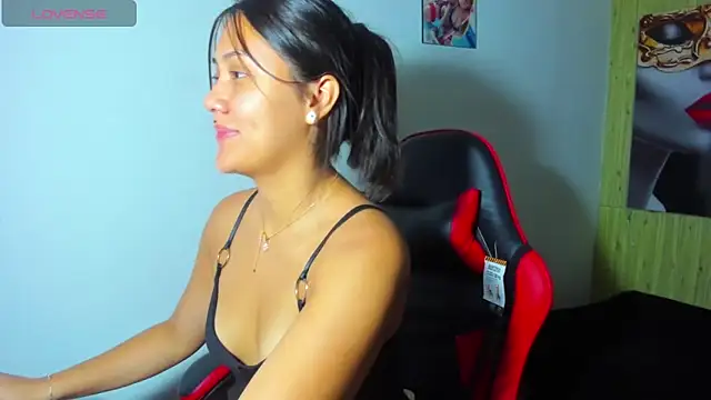 Snapshot of Catalehia_Milk chatting on February 2026 09:01:02 PM Catalehia Milk online show from February 2026 09:01:02 PM