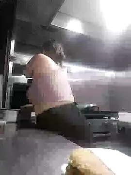 Rosaselvagem online show from December 2024 12:59:02 AM