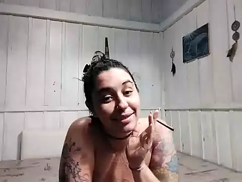 Rosaselvagem online show from December 2024 07:25:02 PM