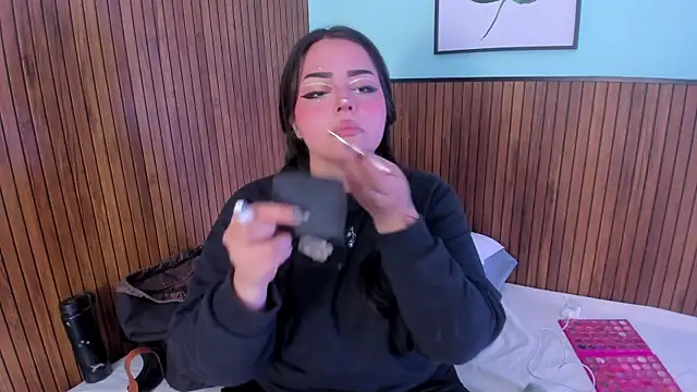 Snapshot of curvy_rousi chatting on November 2025 11:47:02 AM curvy rousi online show from November 2025 11:47:02 AM