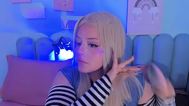 Snapshot of curvy_rousi chatting on November 2025 11:46:03 AM curvy rousi online show from November 2025 11:46:03 AM