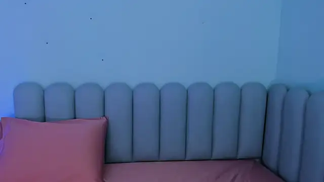 Snapshot of curvy_rousi chatting on November 2025 11:42:02 AM curvy rousi online show from November 2025 11:42:02 AM