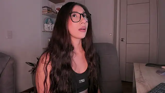 danna davis18 online show from June 2026 07:41:02 PM